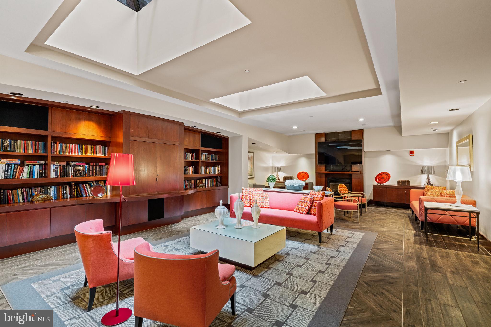 1600-18 Arch St #1713