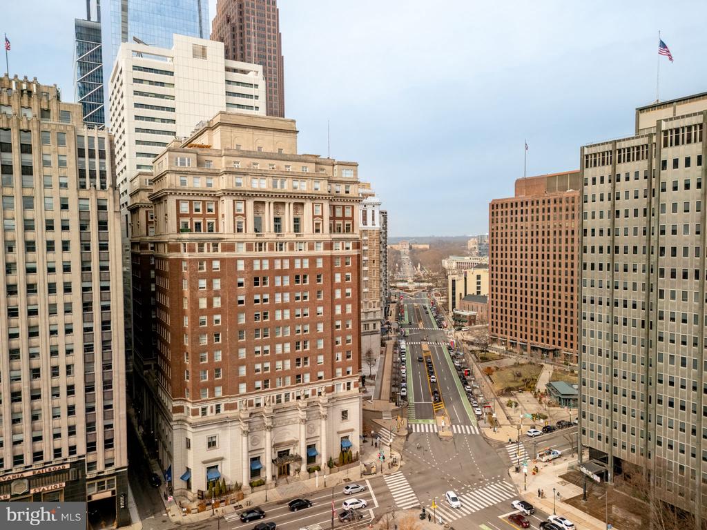 1600-18 Arch St #1713