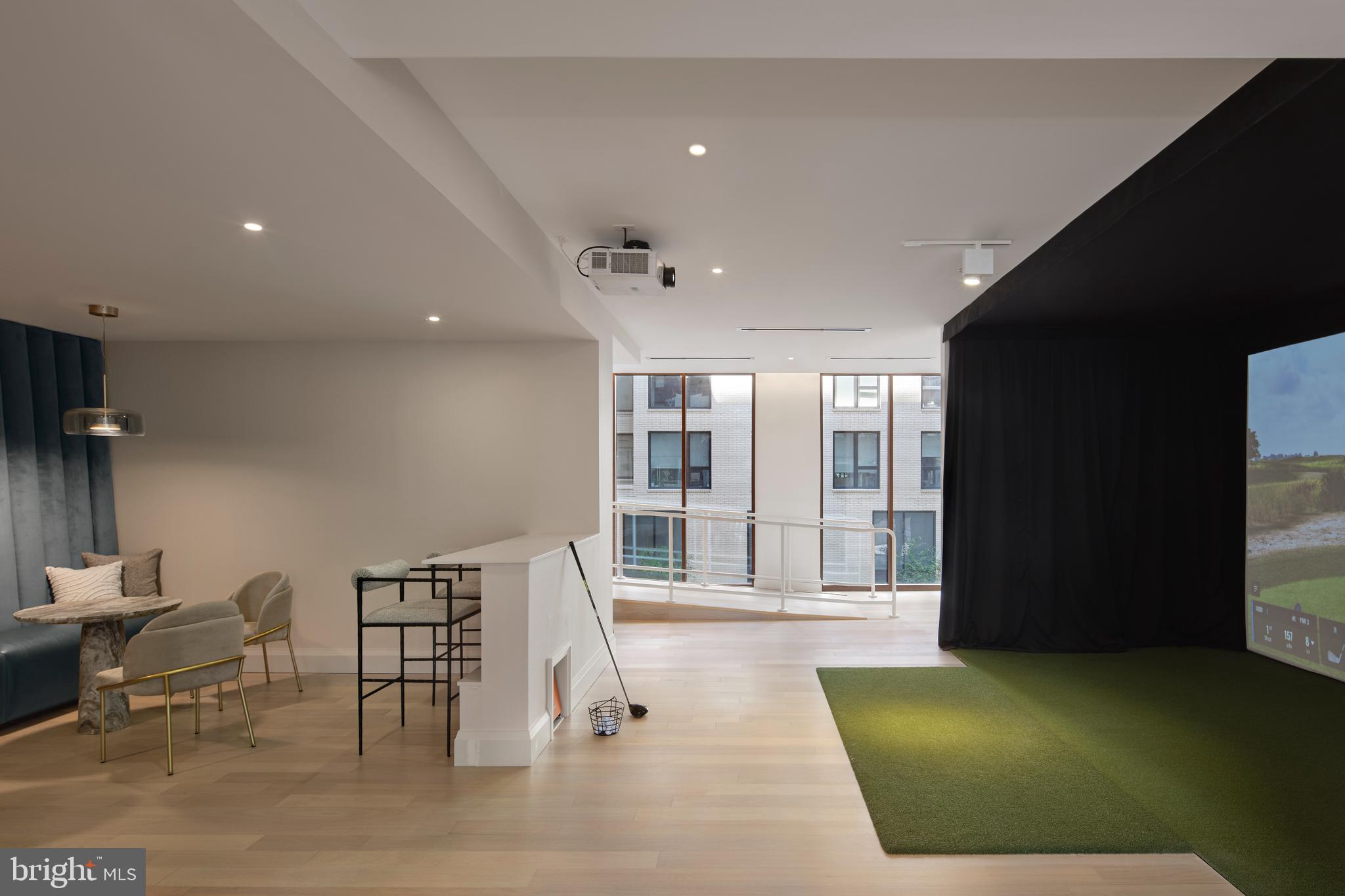 1099 GERMANTOWN AVE #PENTHOUSE H1244