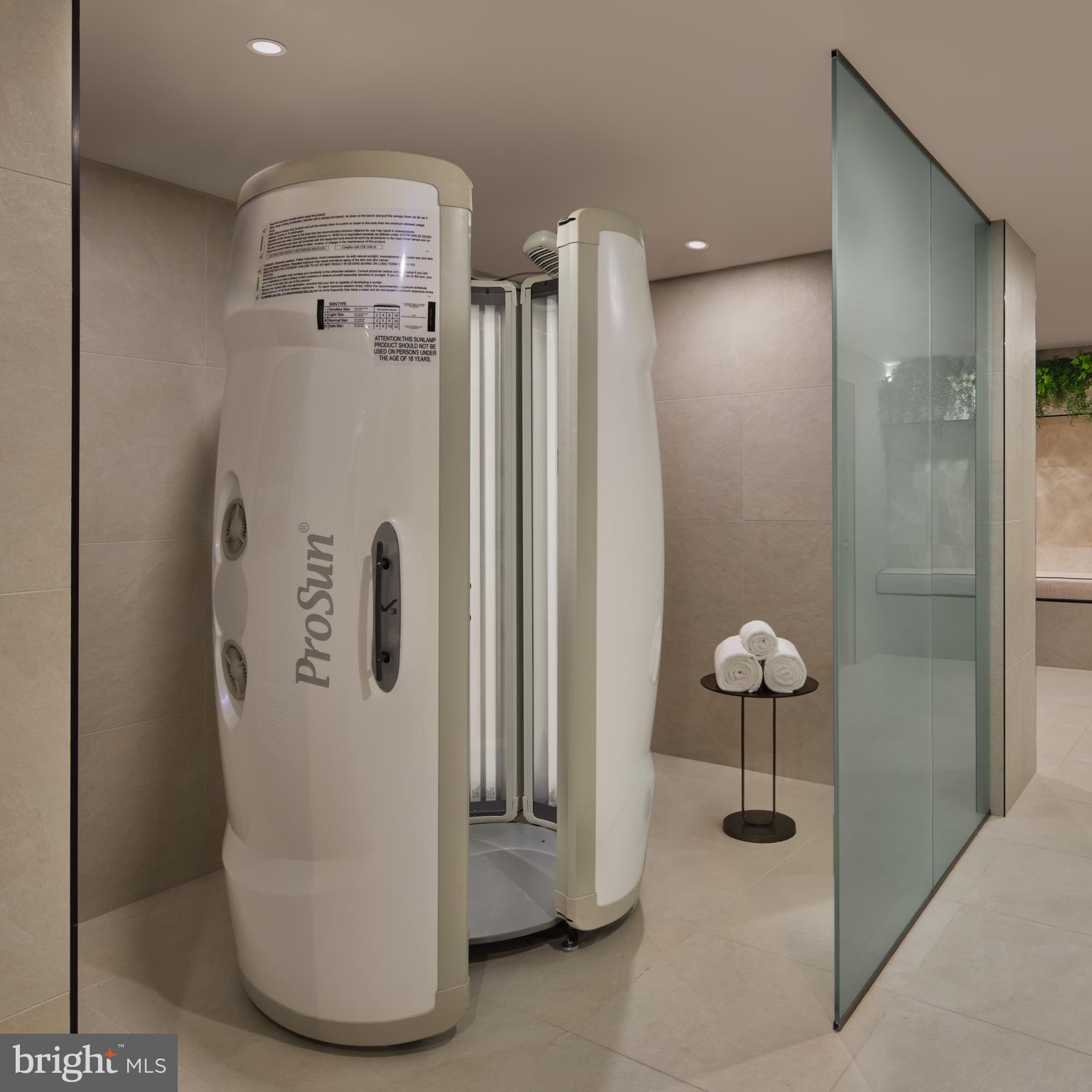 1099 GERMANTOWN AVE #PENTHOUSE H1244