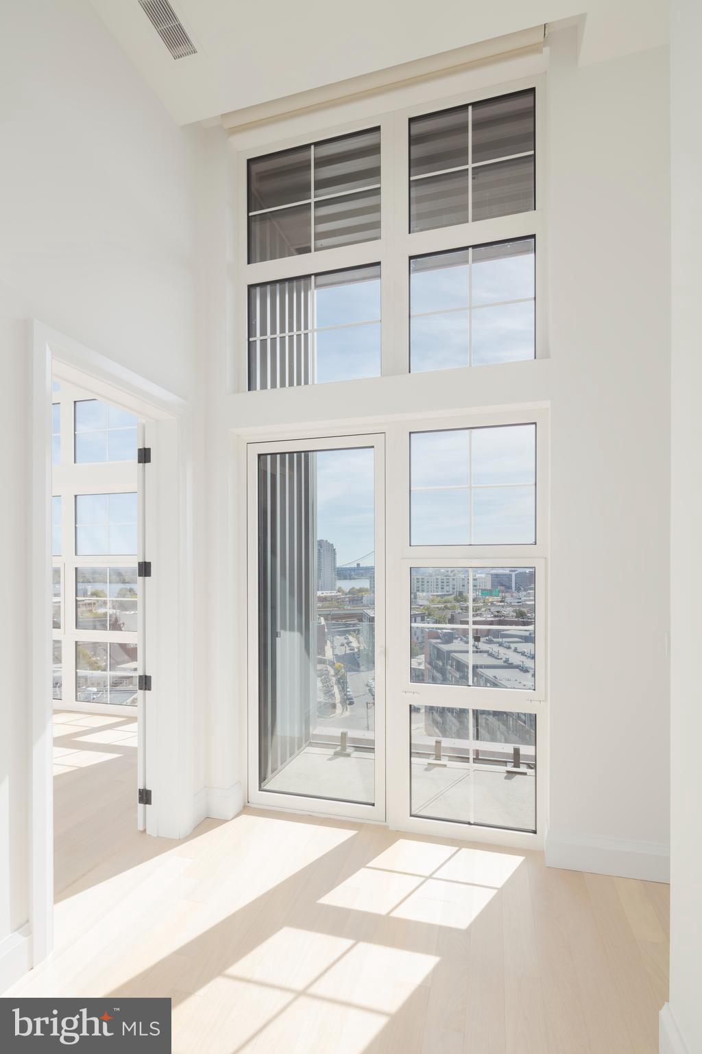 1099 GERMANTOWN AVE #PENTHOUSE H1244