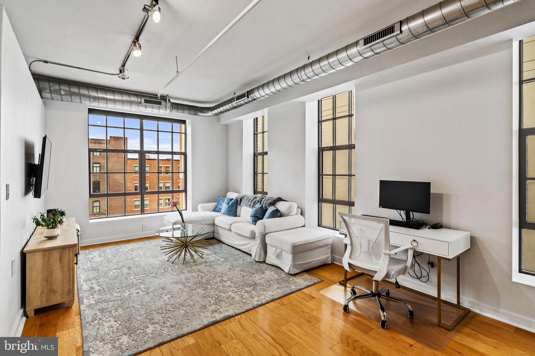 112 N 2nd St #5h4