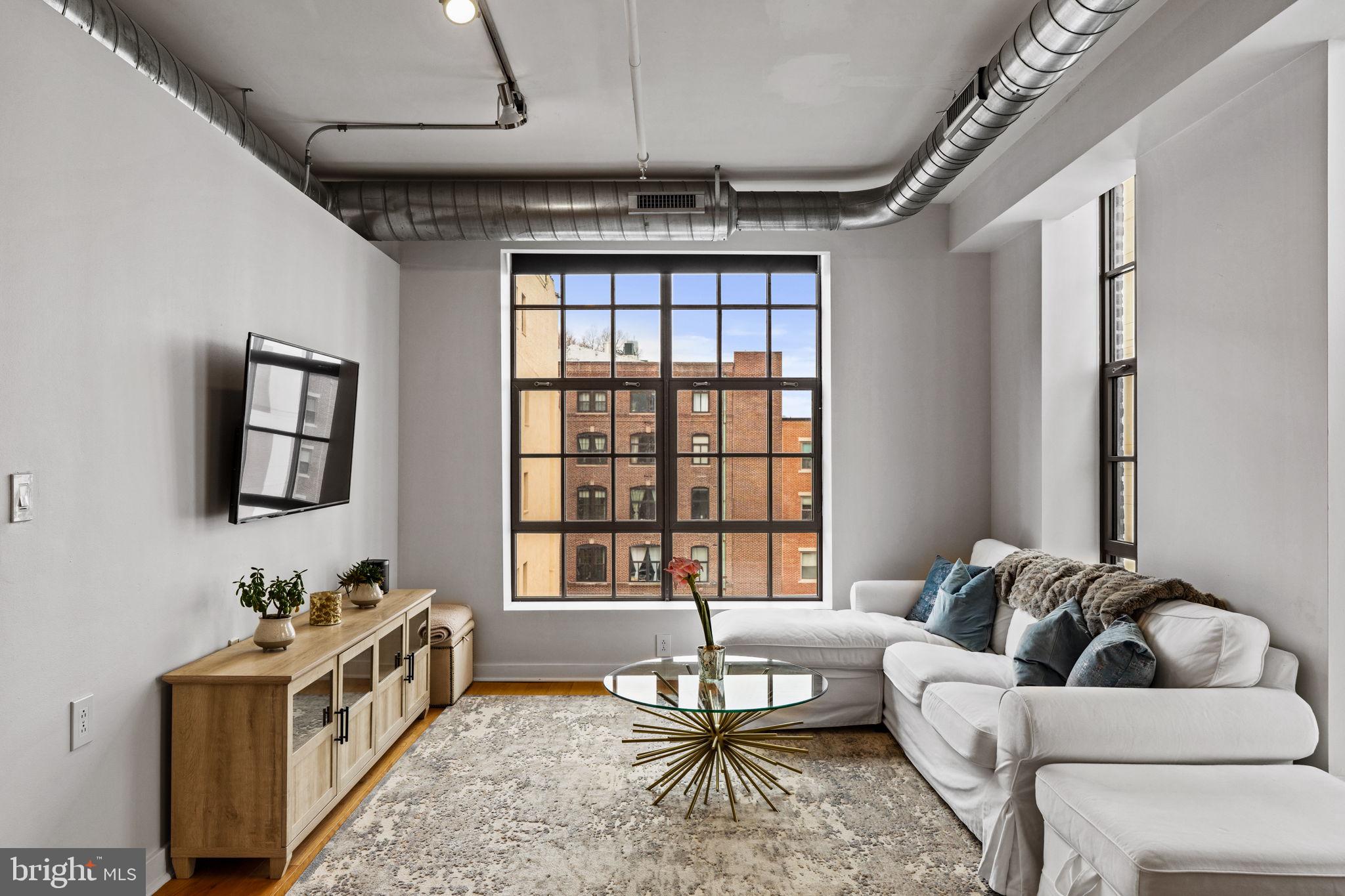 112 N 2nd St #5h4