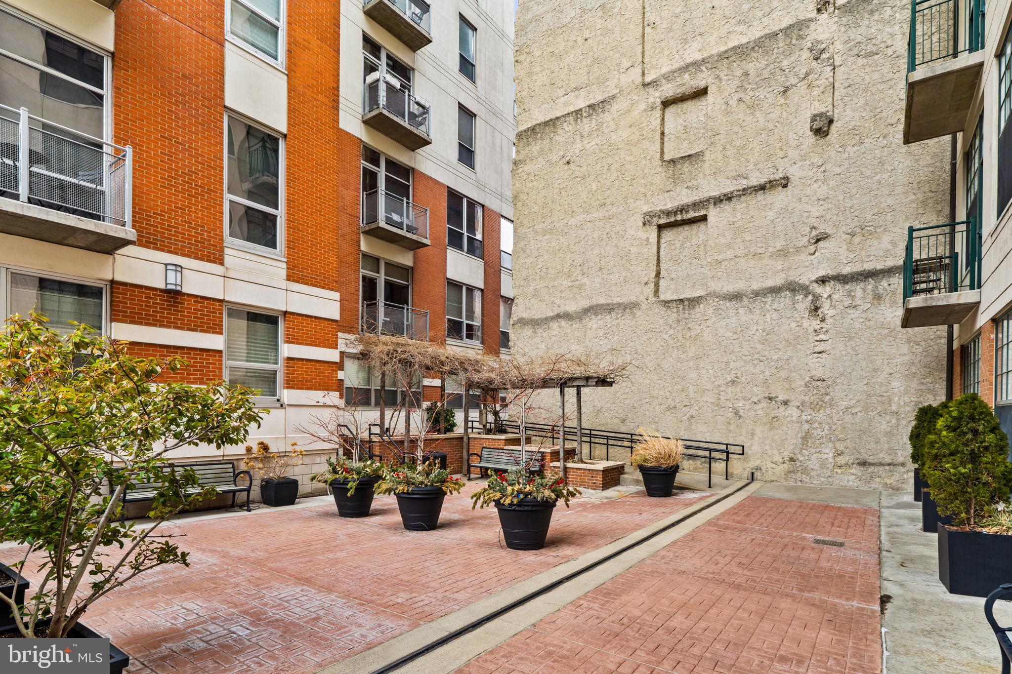112 N 2nd St #5h4