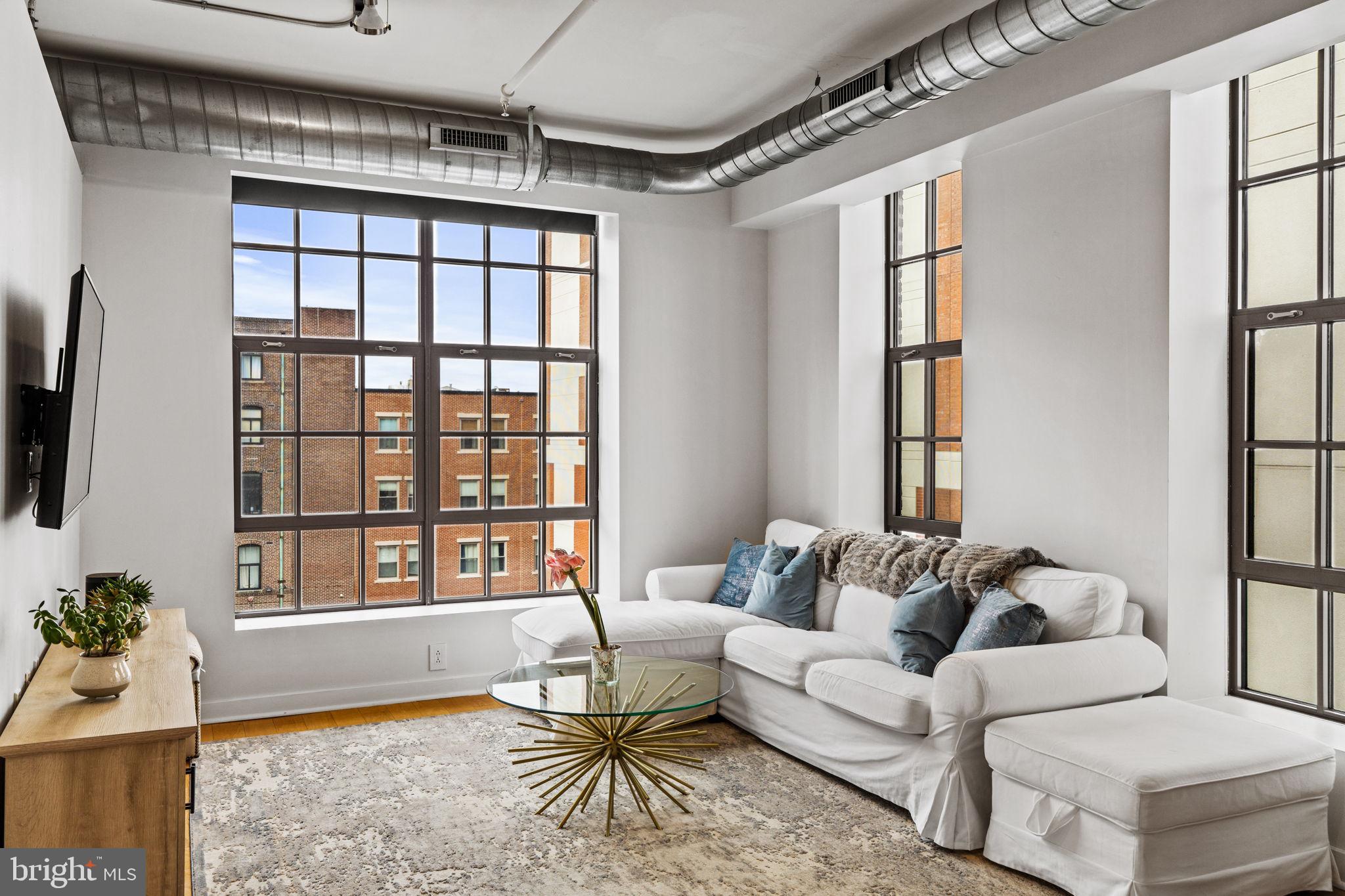 112 N 2nd St #5h4