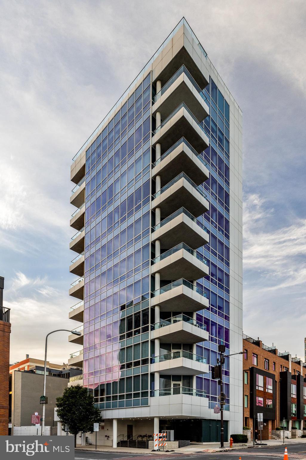 101 Walnut St #Ph