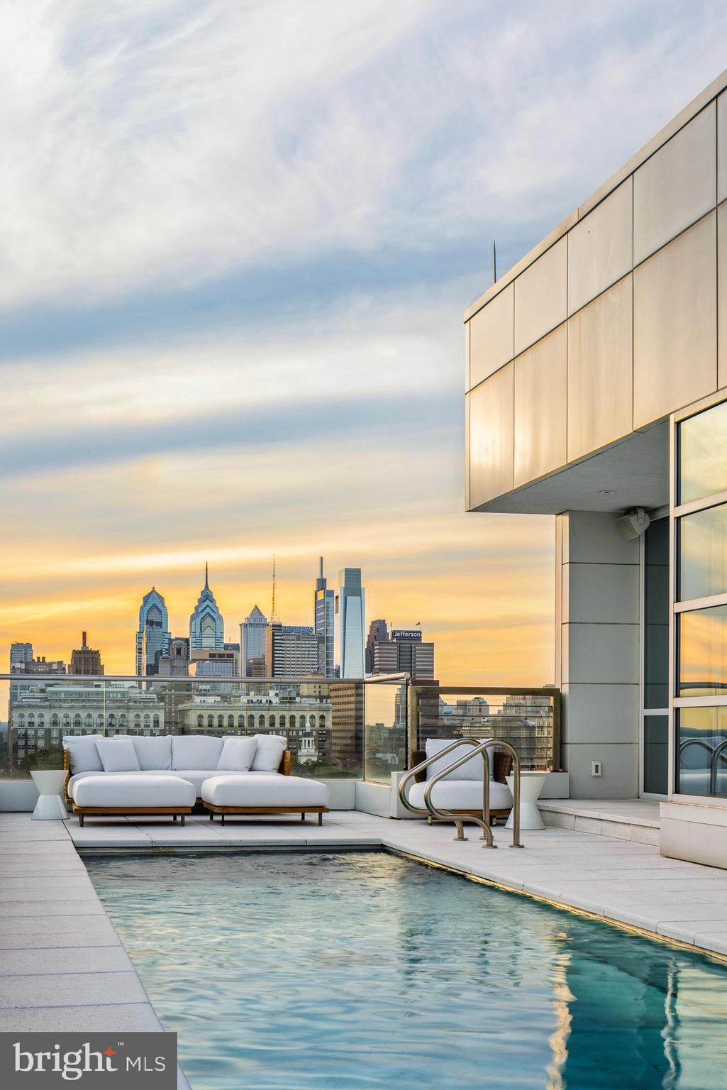101 Walnut St #Ph