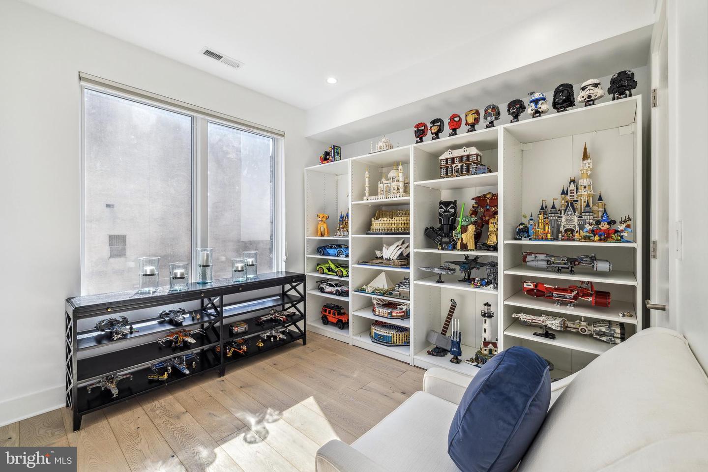 48 N 3rd St #3