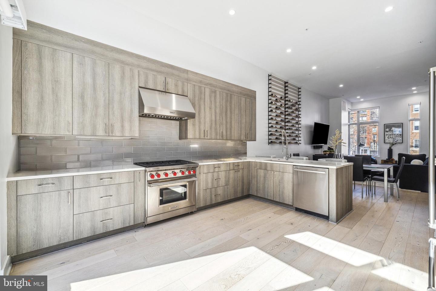 48 N 3rd St #3