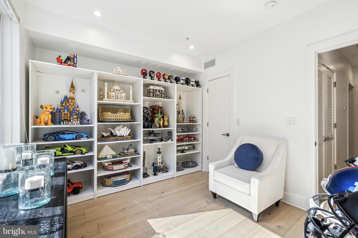 48 N 3rd St #3