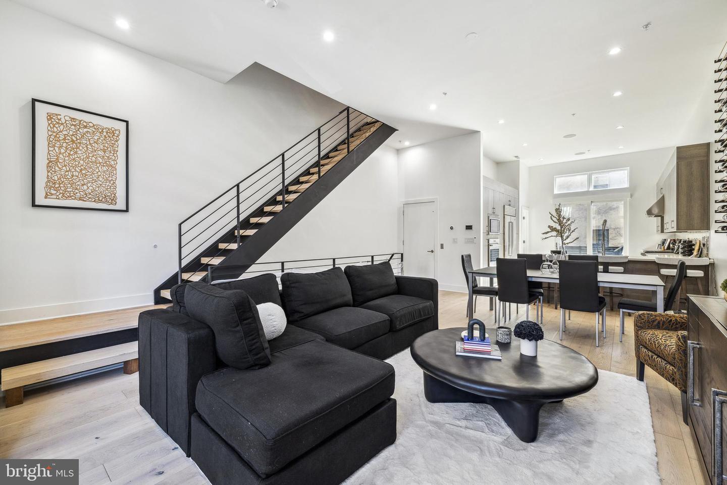 48 N 3rd St #3