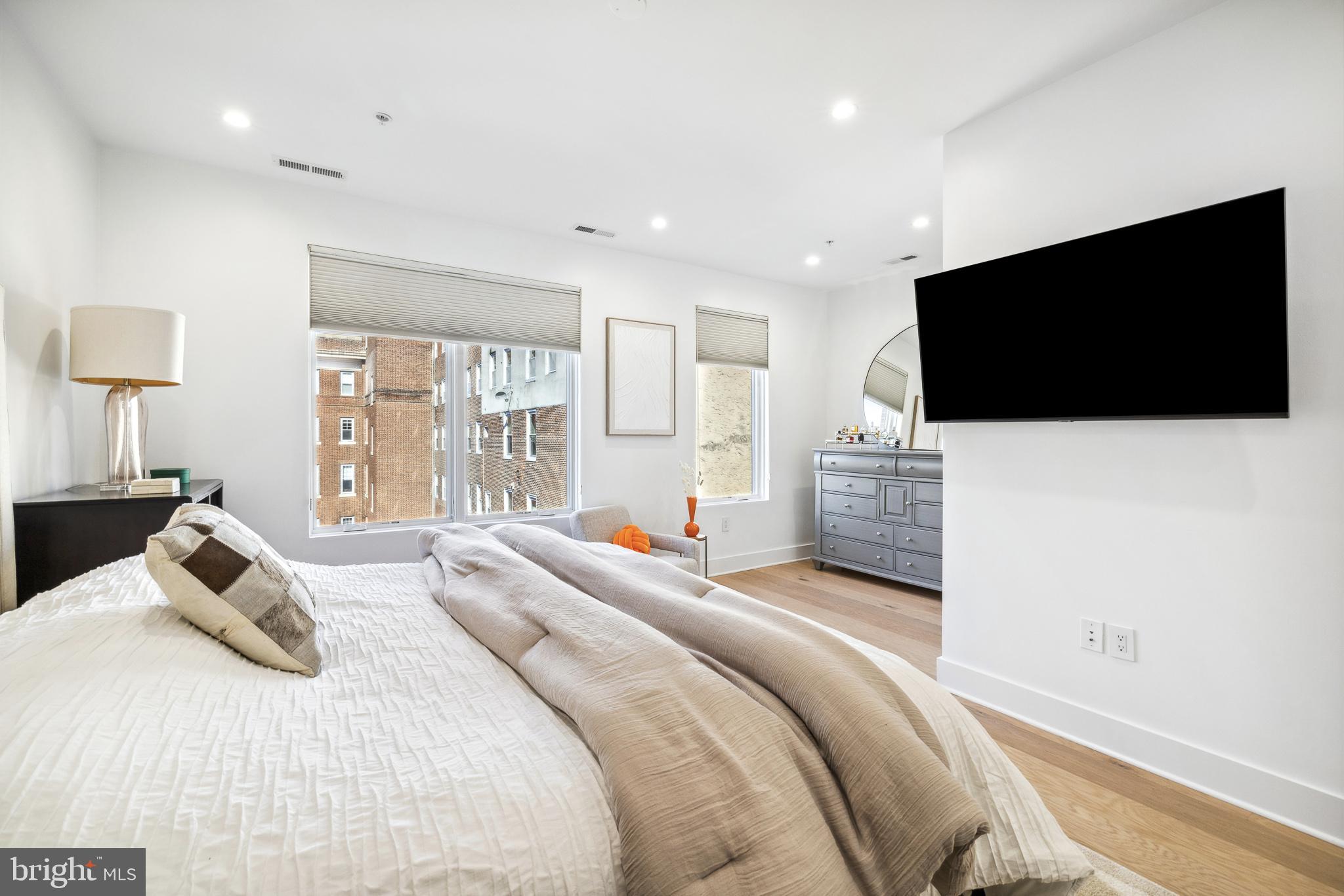 48 N 3rd St #3