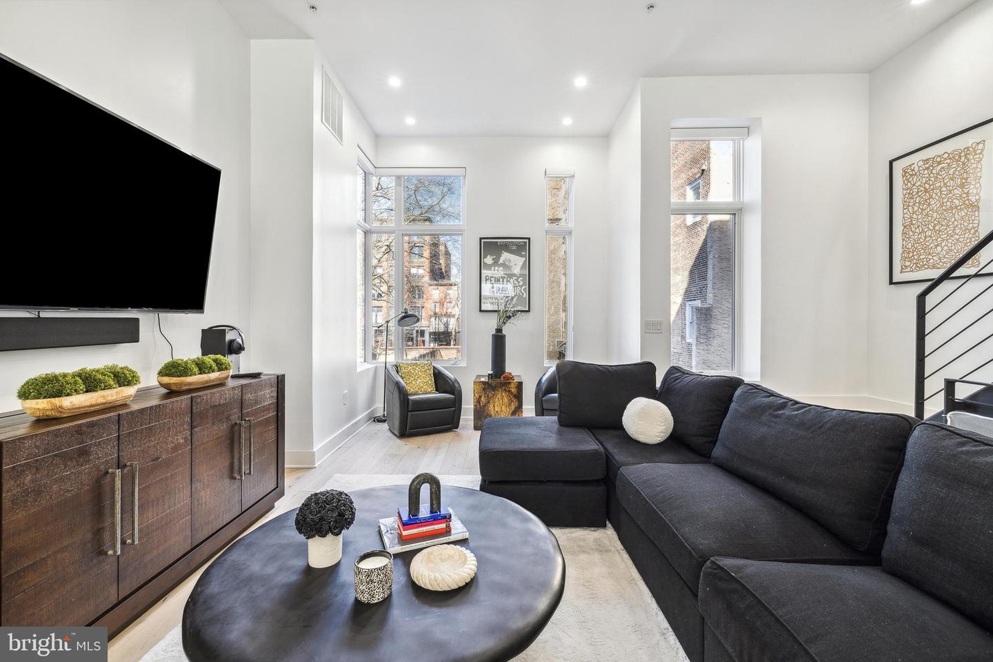 48 N 3rd St #3
