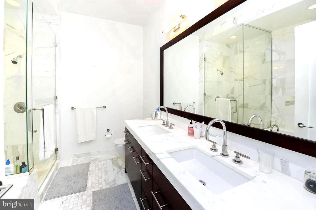 1414 S PENN SQ #37A