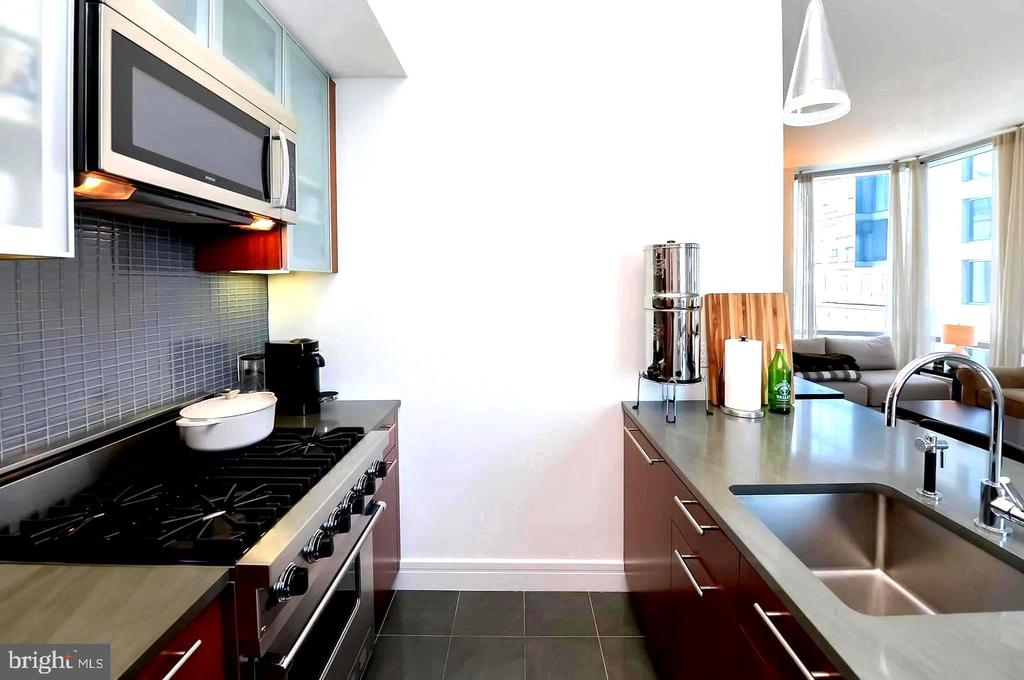 1414 S PENN SQ #37A