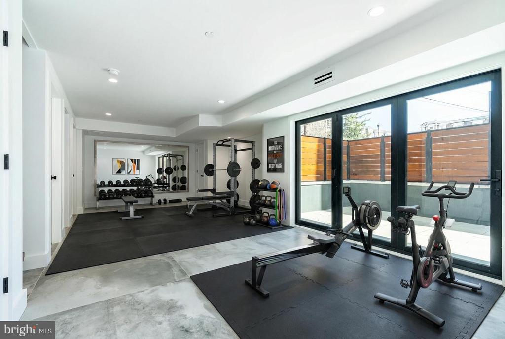 112 Righter St | RIGHTER HAUS COLLECTIVE