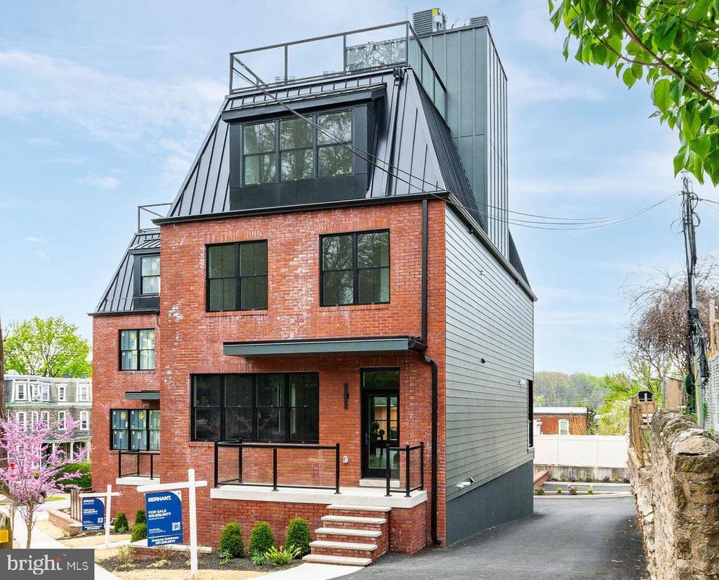 112 Righter St | RIGHTER HAUS COLLECTIVE