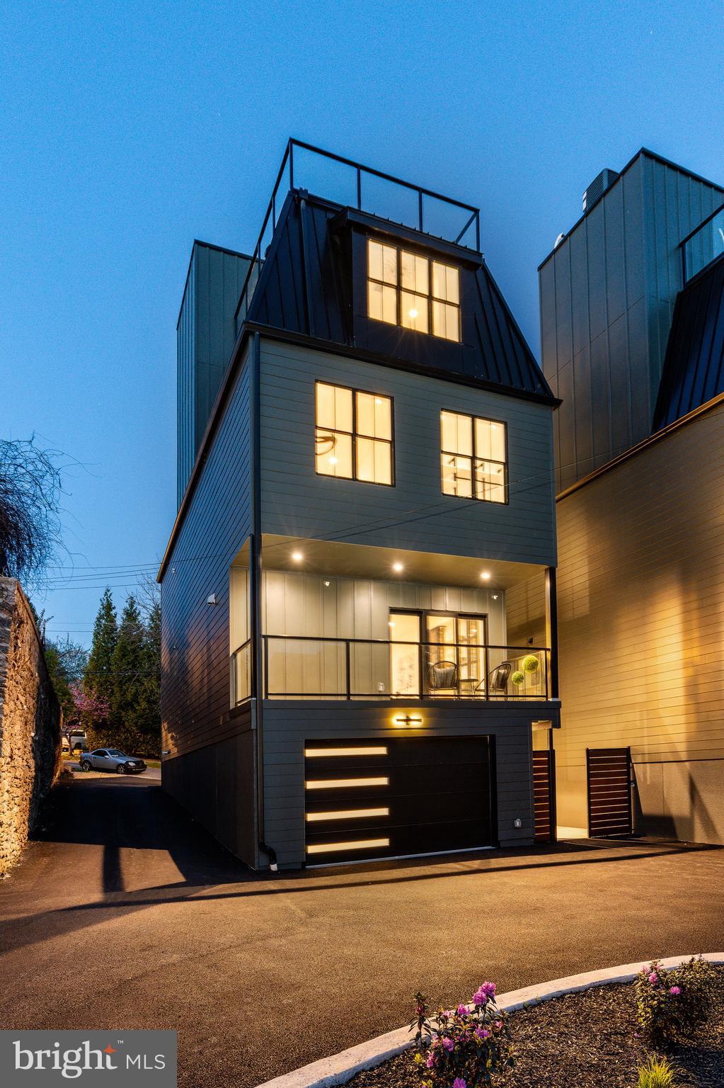 112 Righter St | RIGHTER HAUS COLLECTIVE