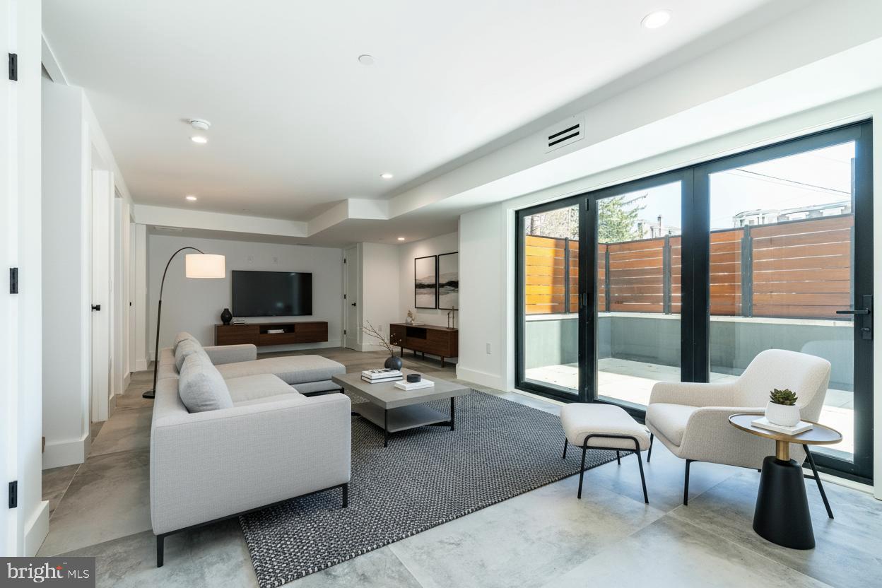 112 Righter St | RIGHTER HAUS COLLECTIVE