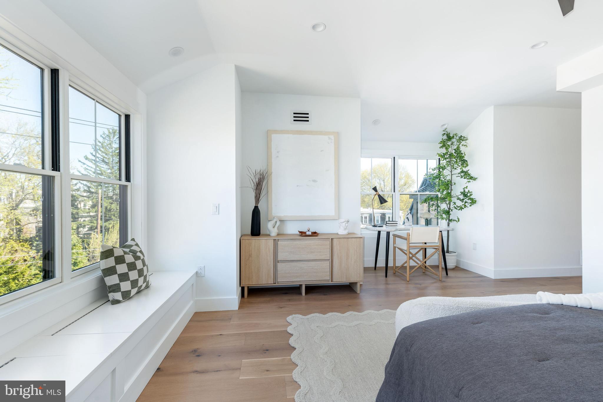 112 Righter St | RIGHTER HAUS COLLECTIVE