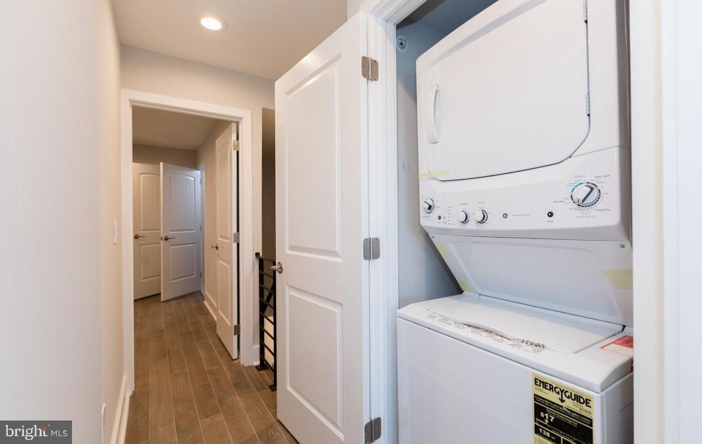2564 FRANKFORD AVE #3R