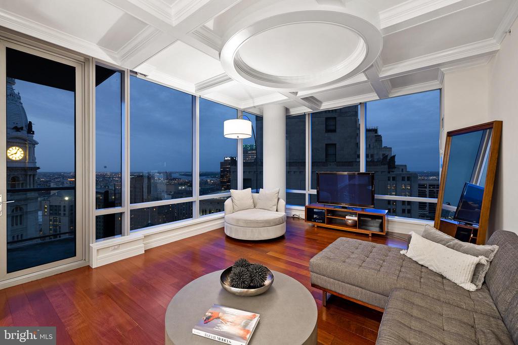 1414 S Penn Sq #34b