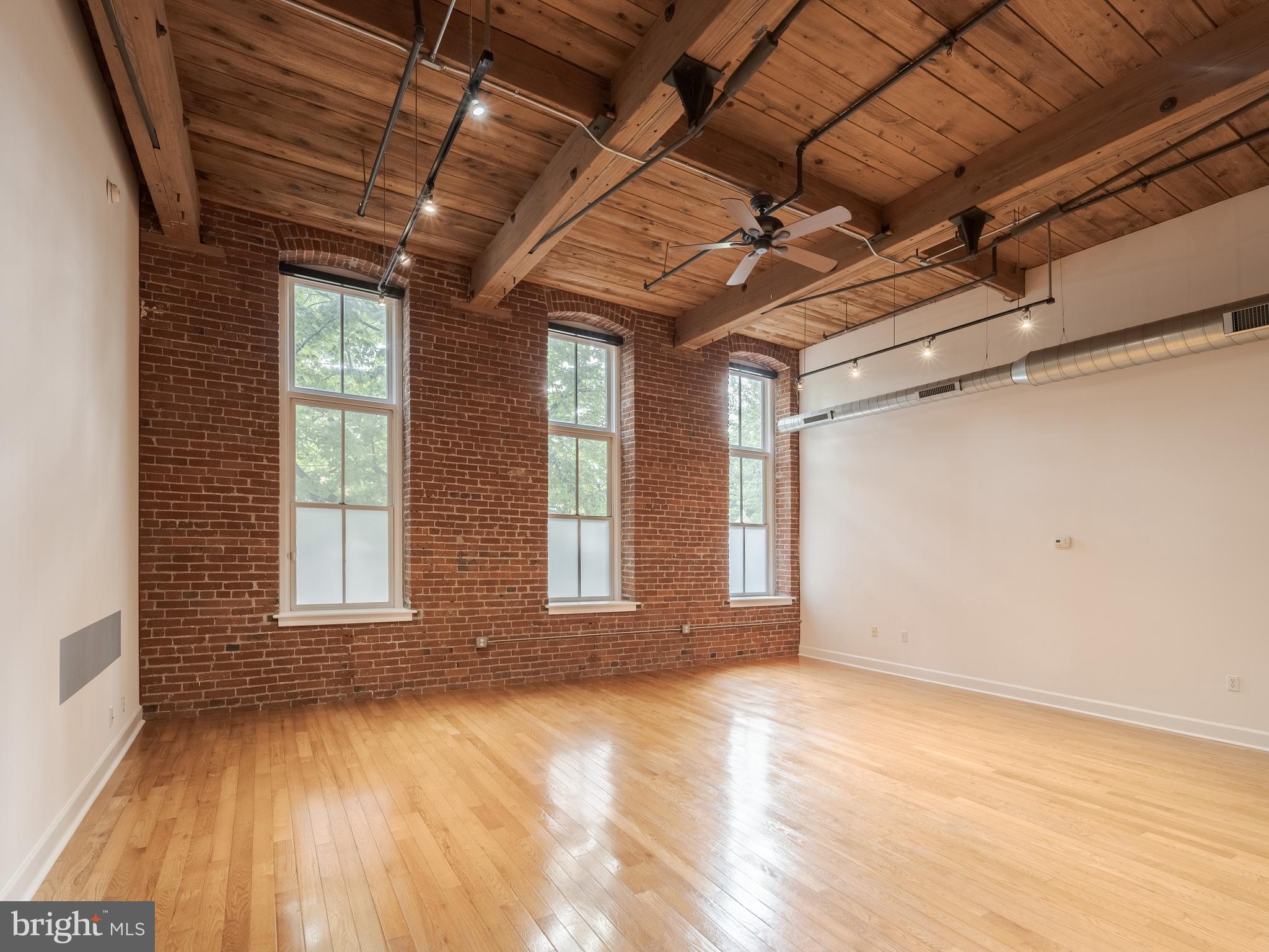 2551 Trenton Ave #105