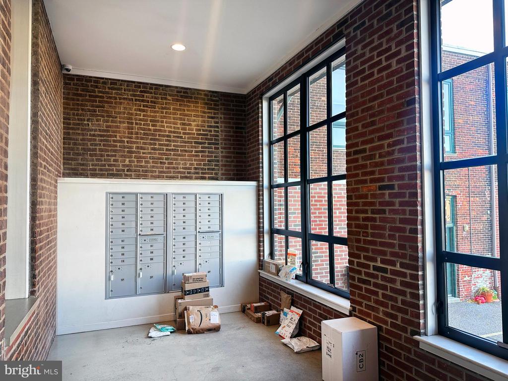 2551 Trenton Ave #105