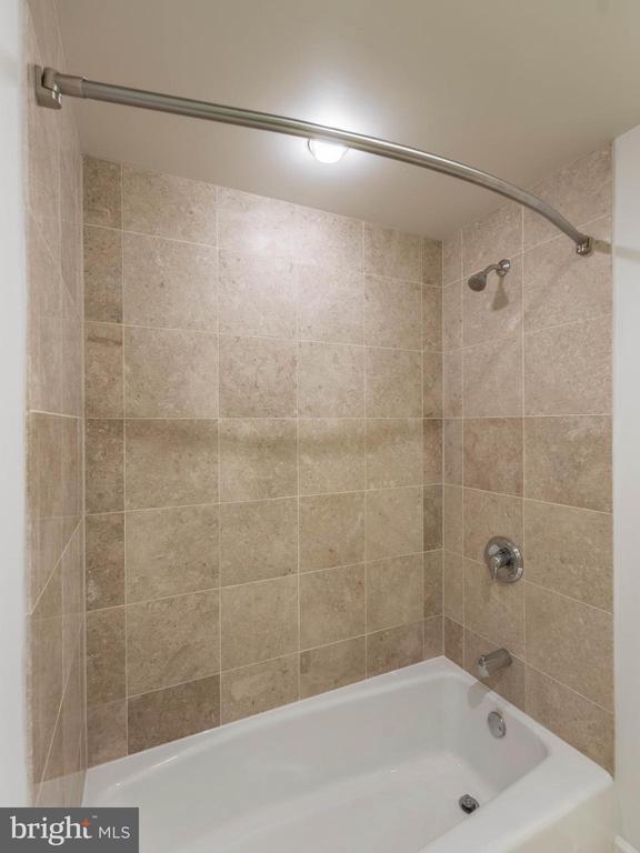 2551 Trenton Ave #105