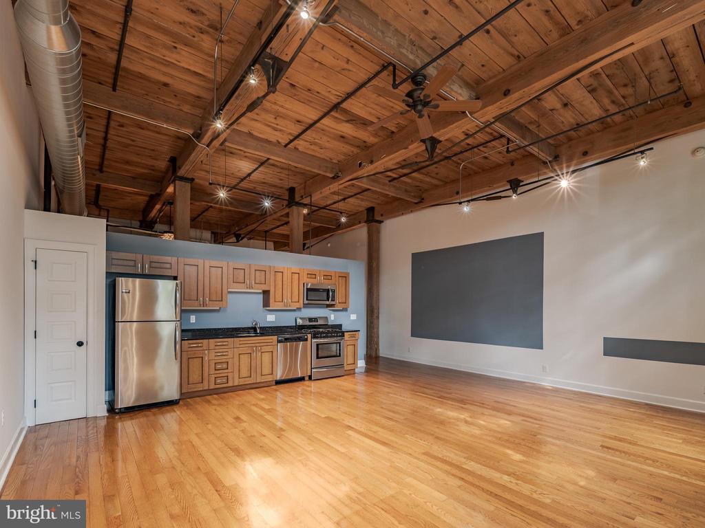2551 Trenton Ave #105