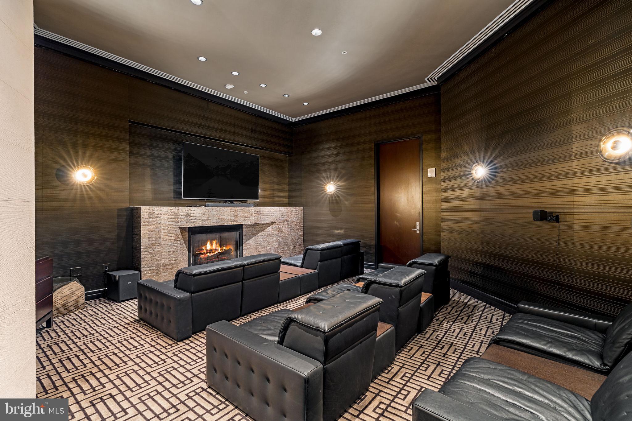 1414 S Penn Sq #24f