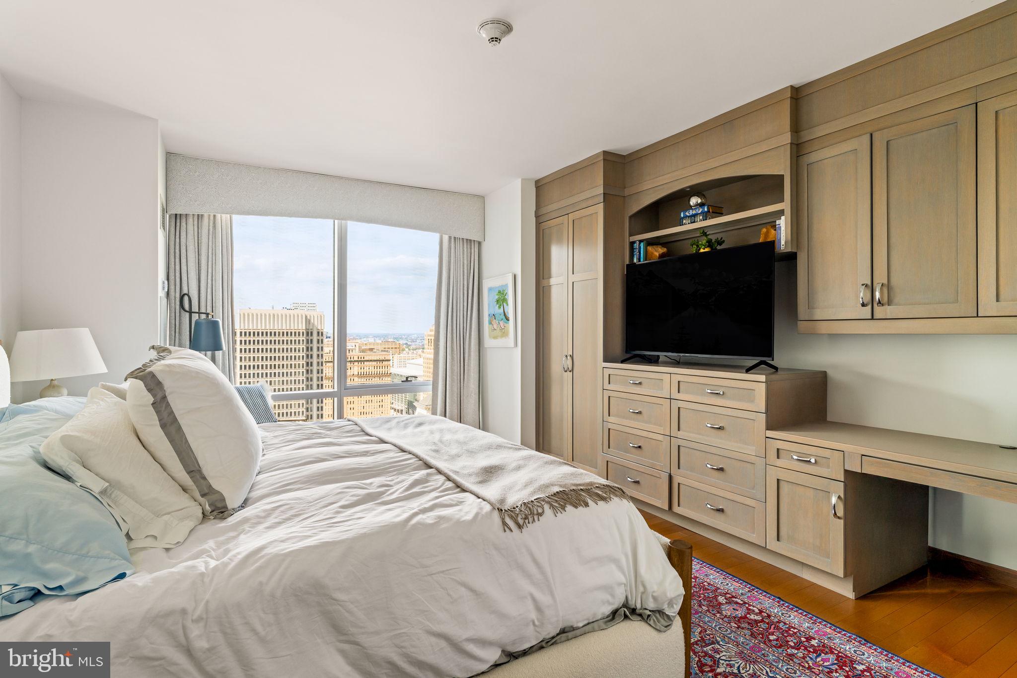 1414 S Penn Sq #24f