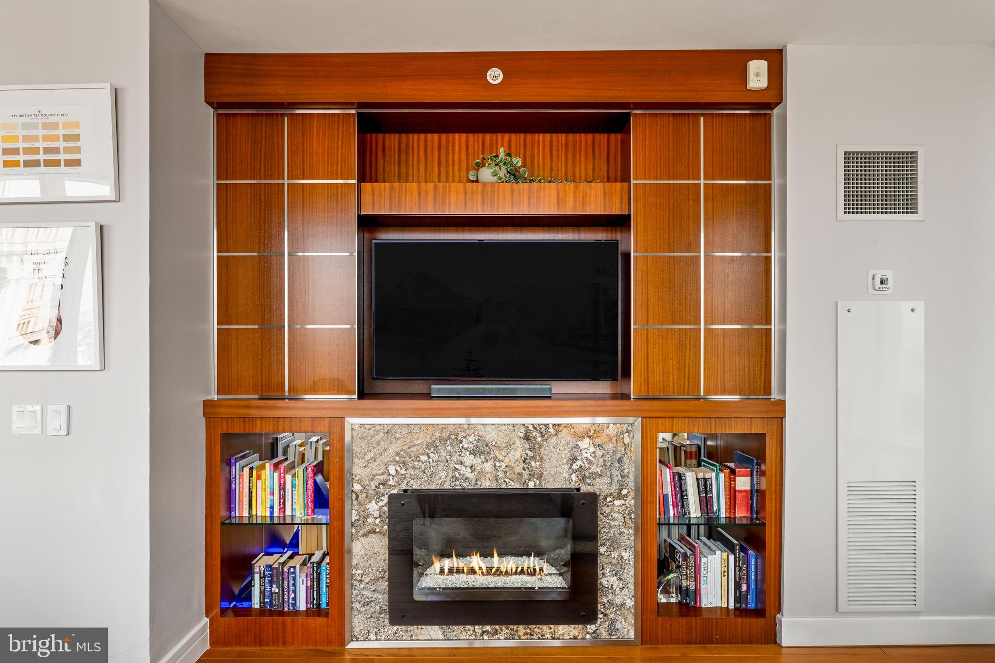 1414 S Penn Sq #24f