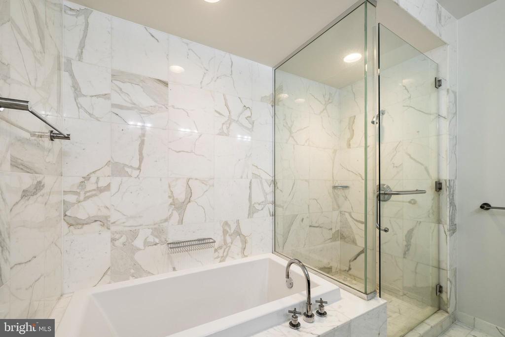 1414 S Penn Sq #9a