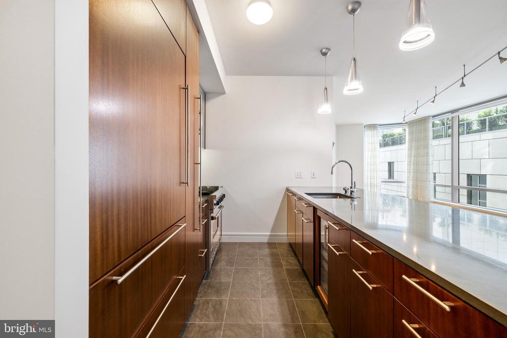 1414 S Penn Sq #9a