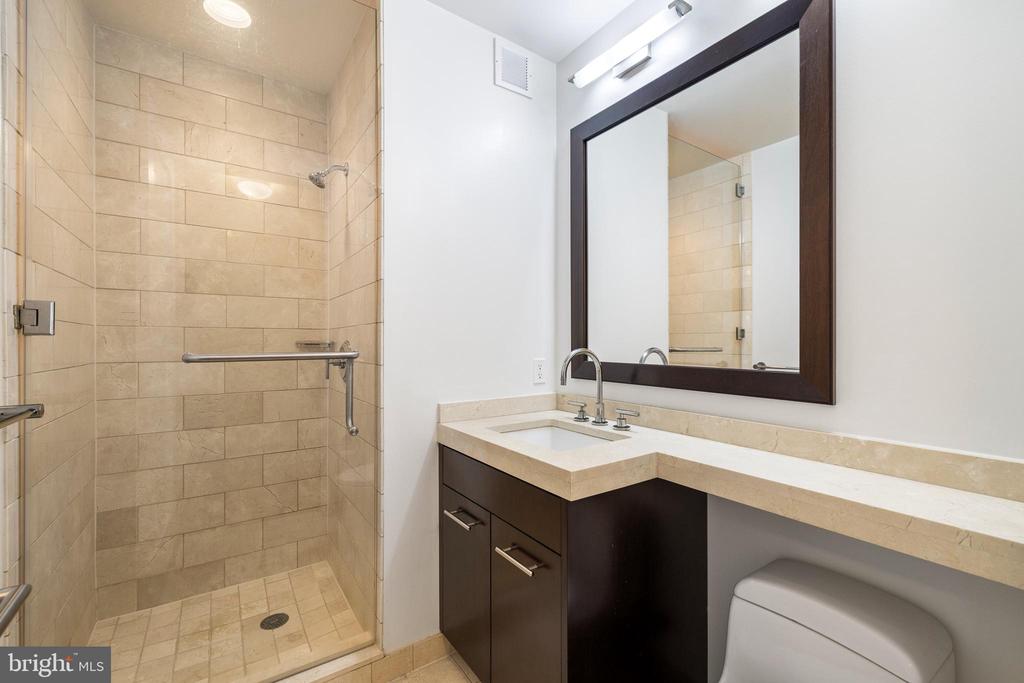 1414 S Penn Sq #9a