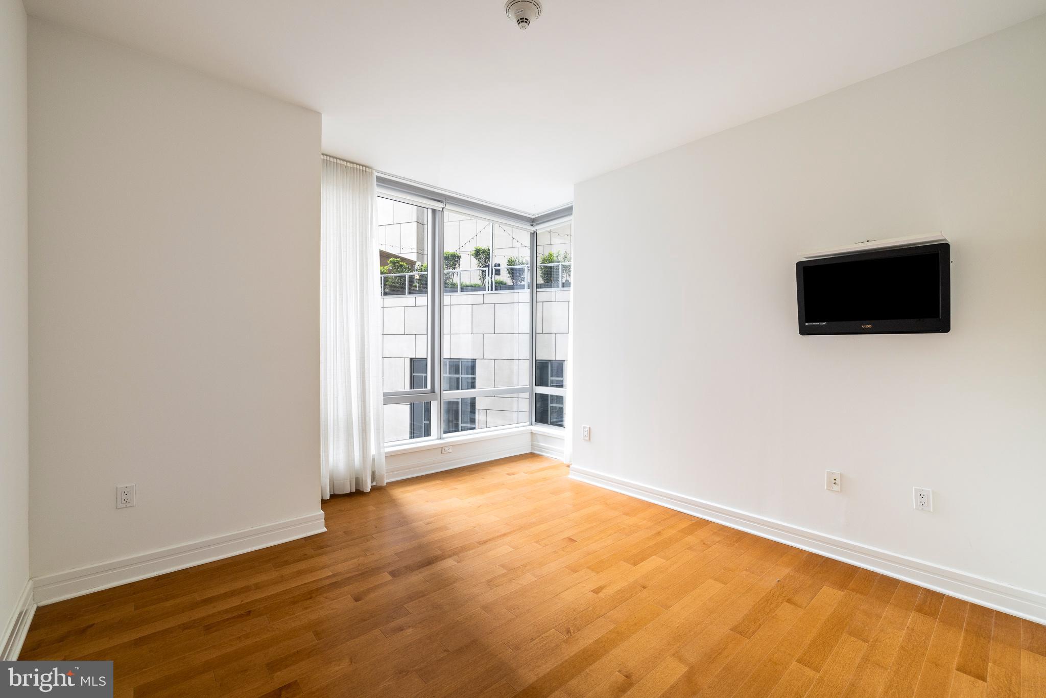 1414 S Penn Sq #9a