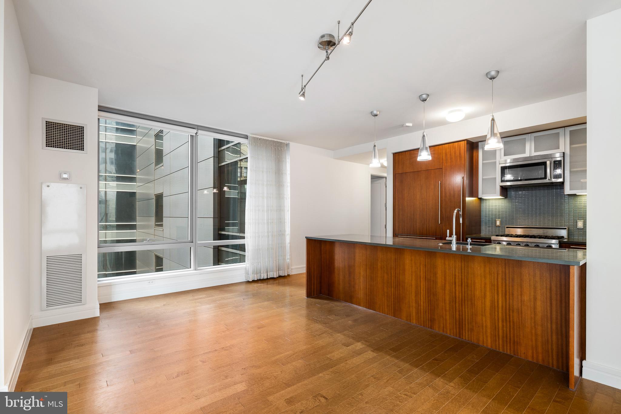 1414 S Penn Sq #9a