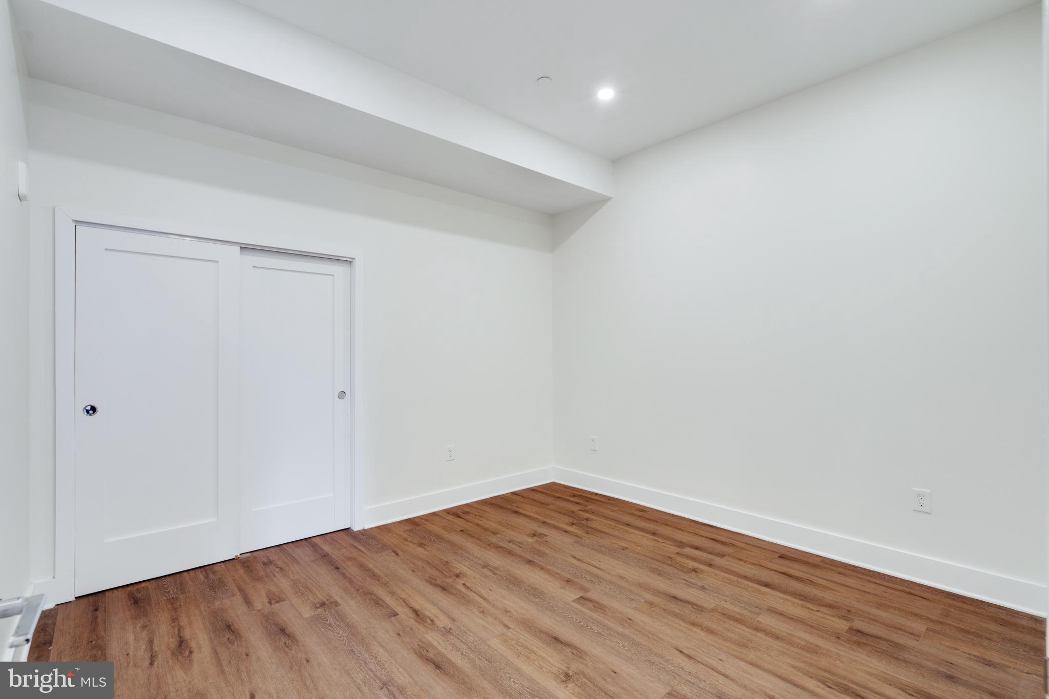 150 S INDEPENDENCE MALL W #303