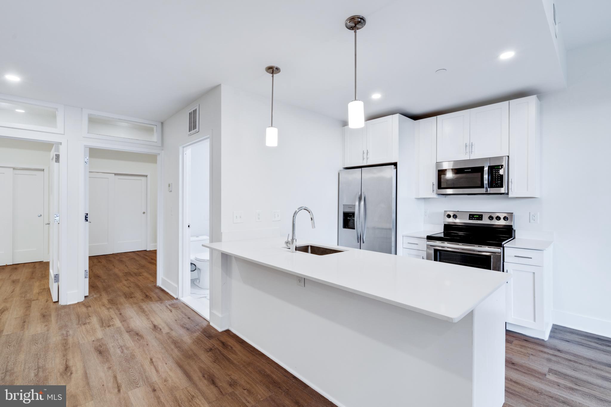 150 S INDEPENDENCE MALL W #303