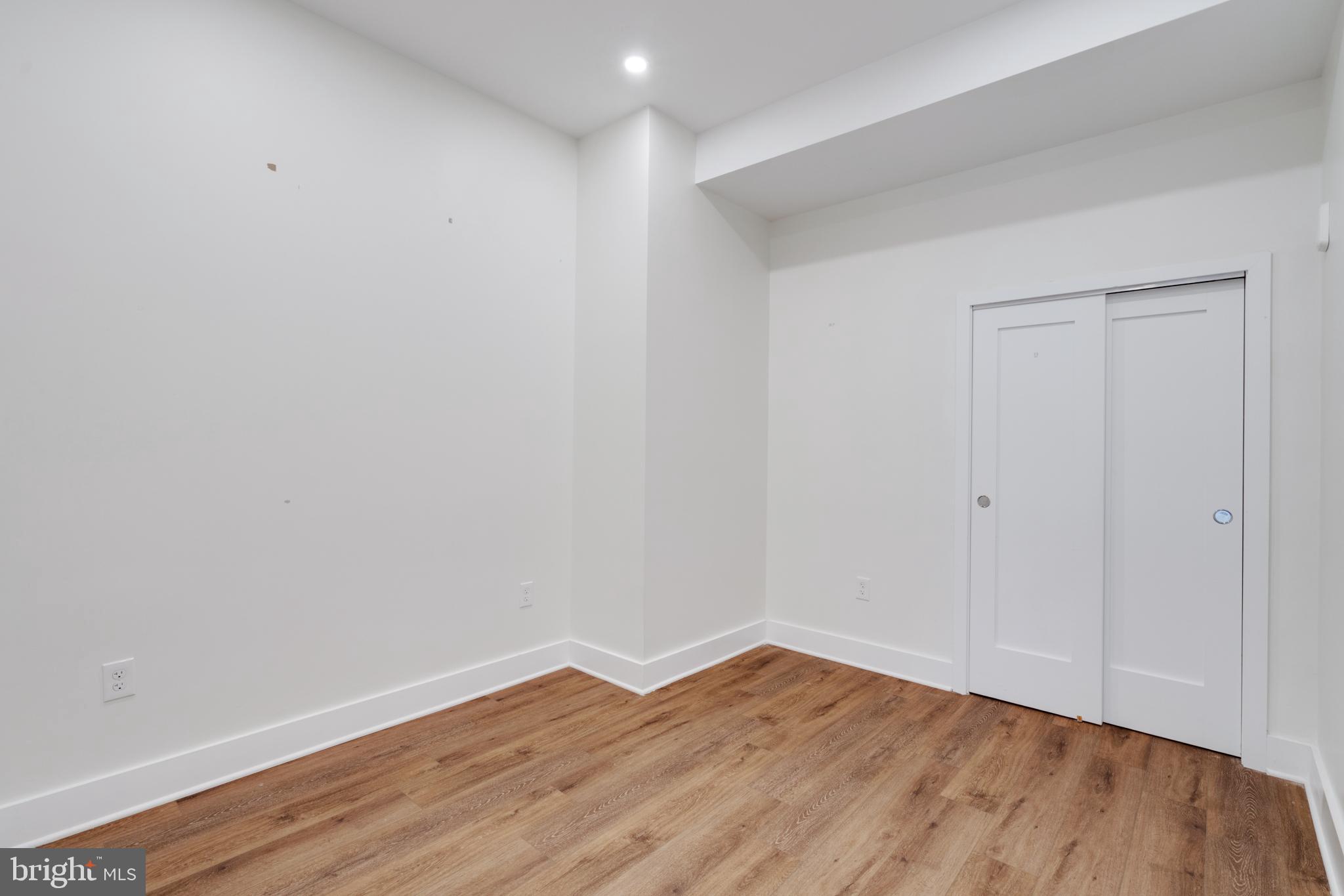 150 S INDEPENDENCE MALL W #303