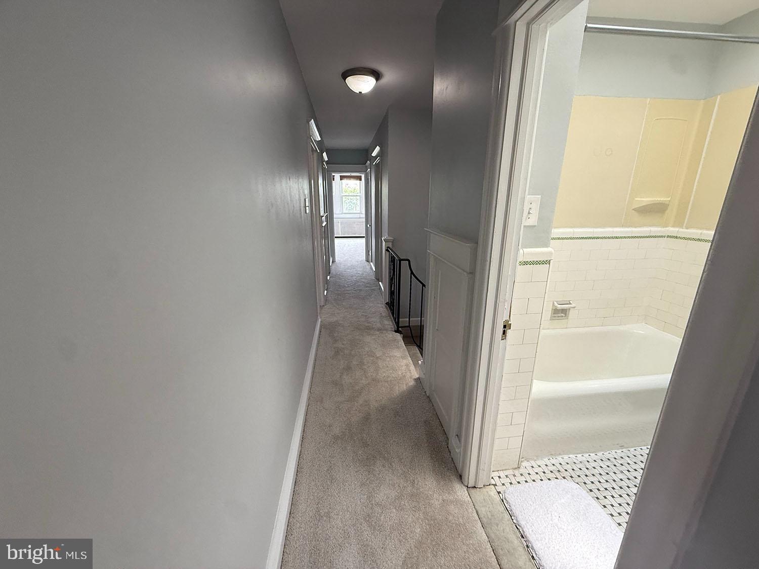 5902 E Roosevelt Blvd