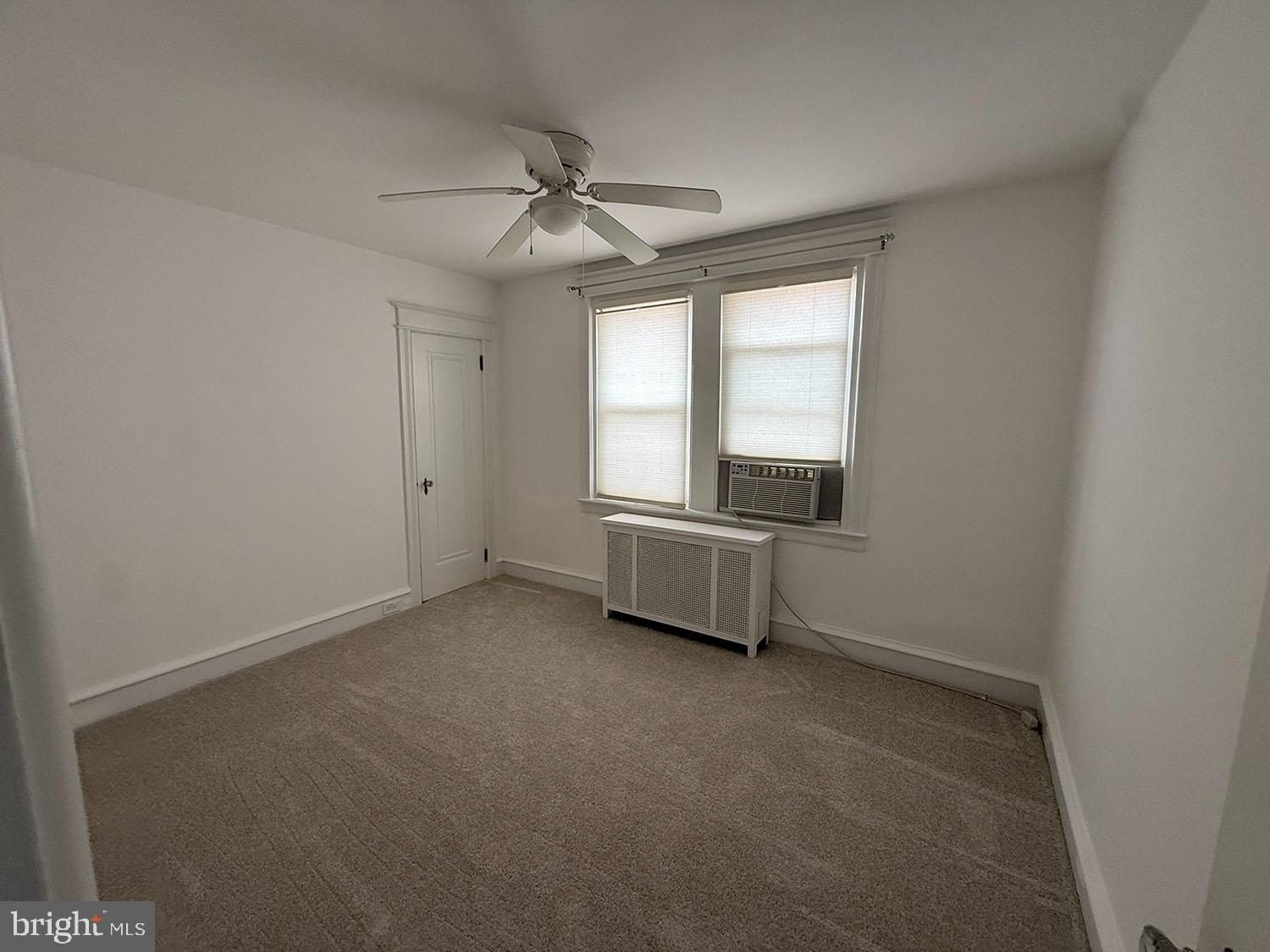 5902 E Roosevelt Blvd