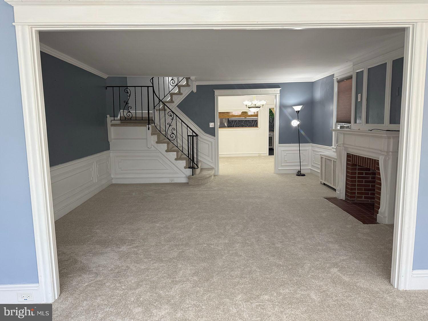 5902 E Roosevelt Blvd