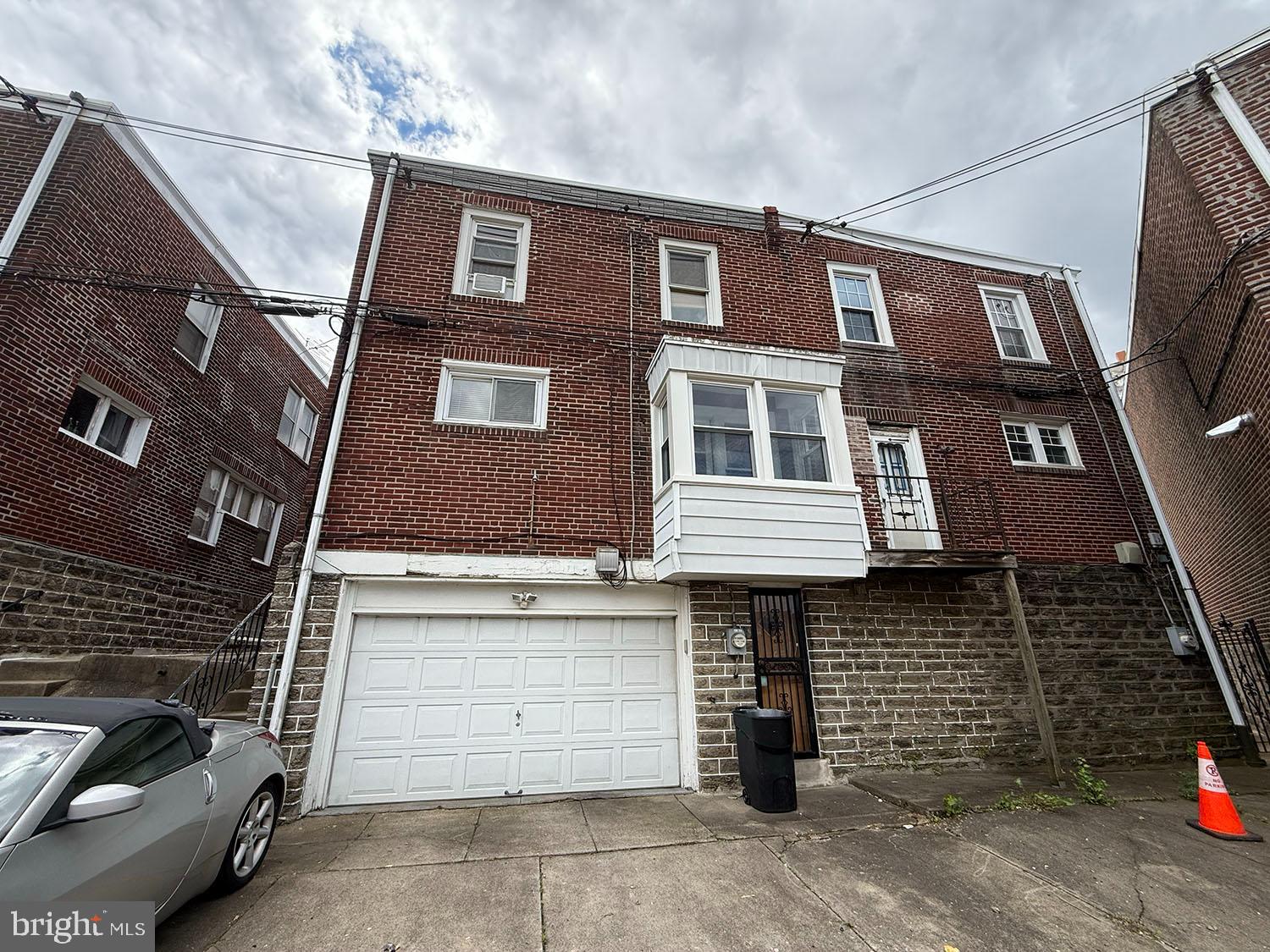 5902 E Roosevelt Blvd