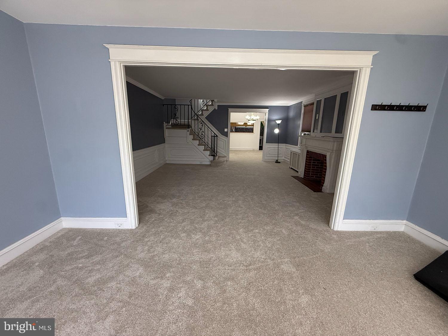 5902 E Roosevelt Blvd