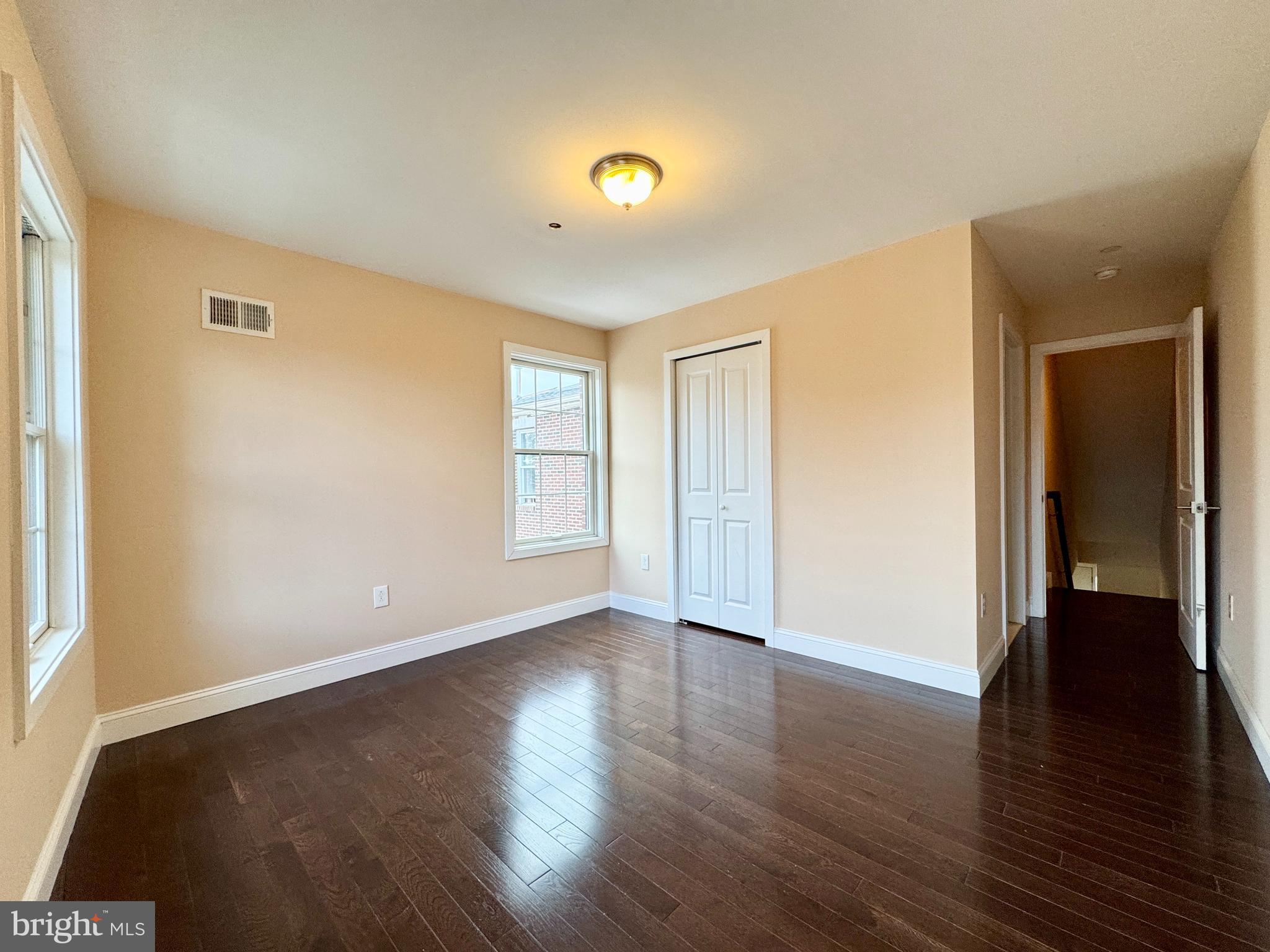 1014 E MOYAMENSING AVE #3