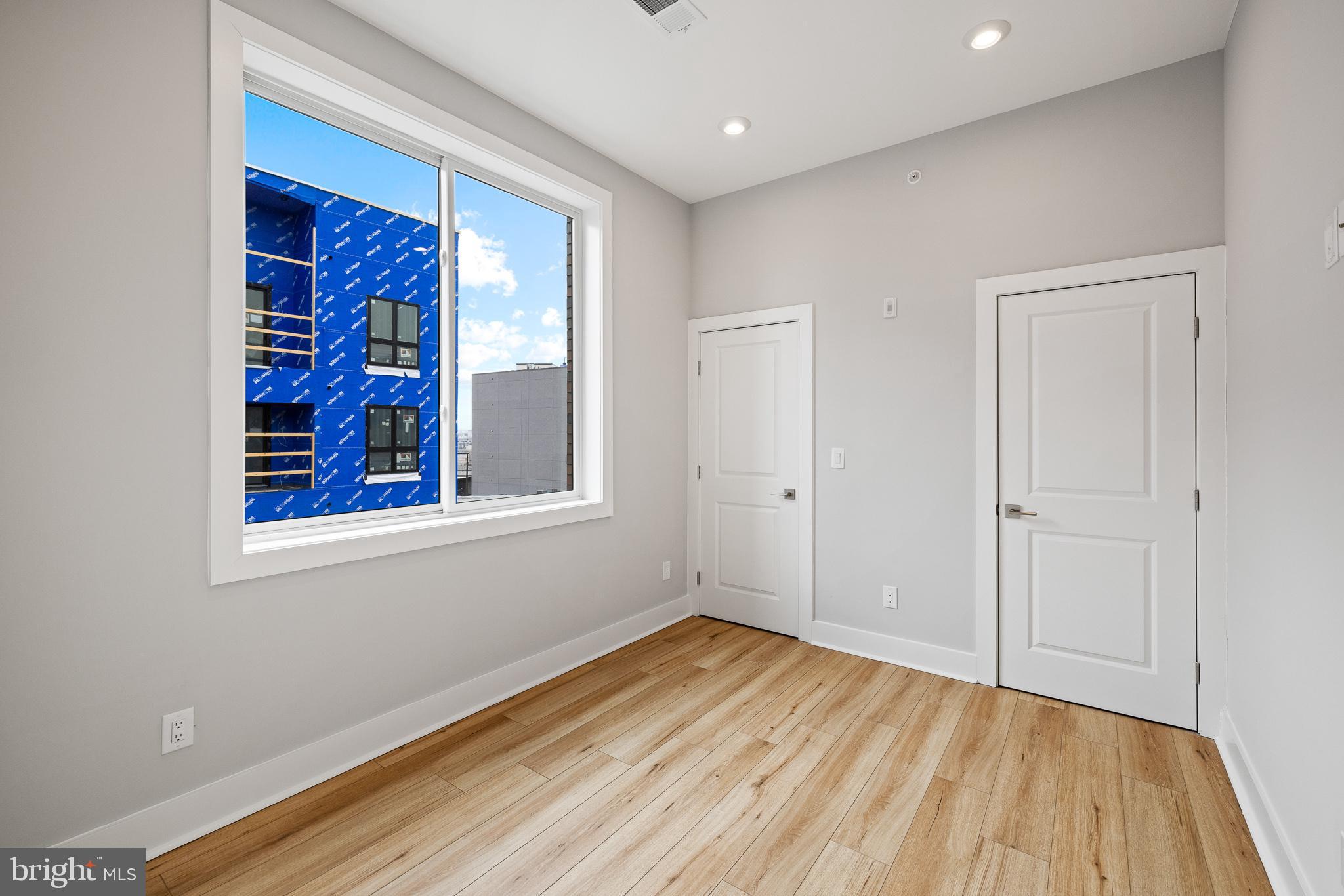 1733-41 N 2ND ST #301