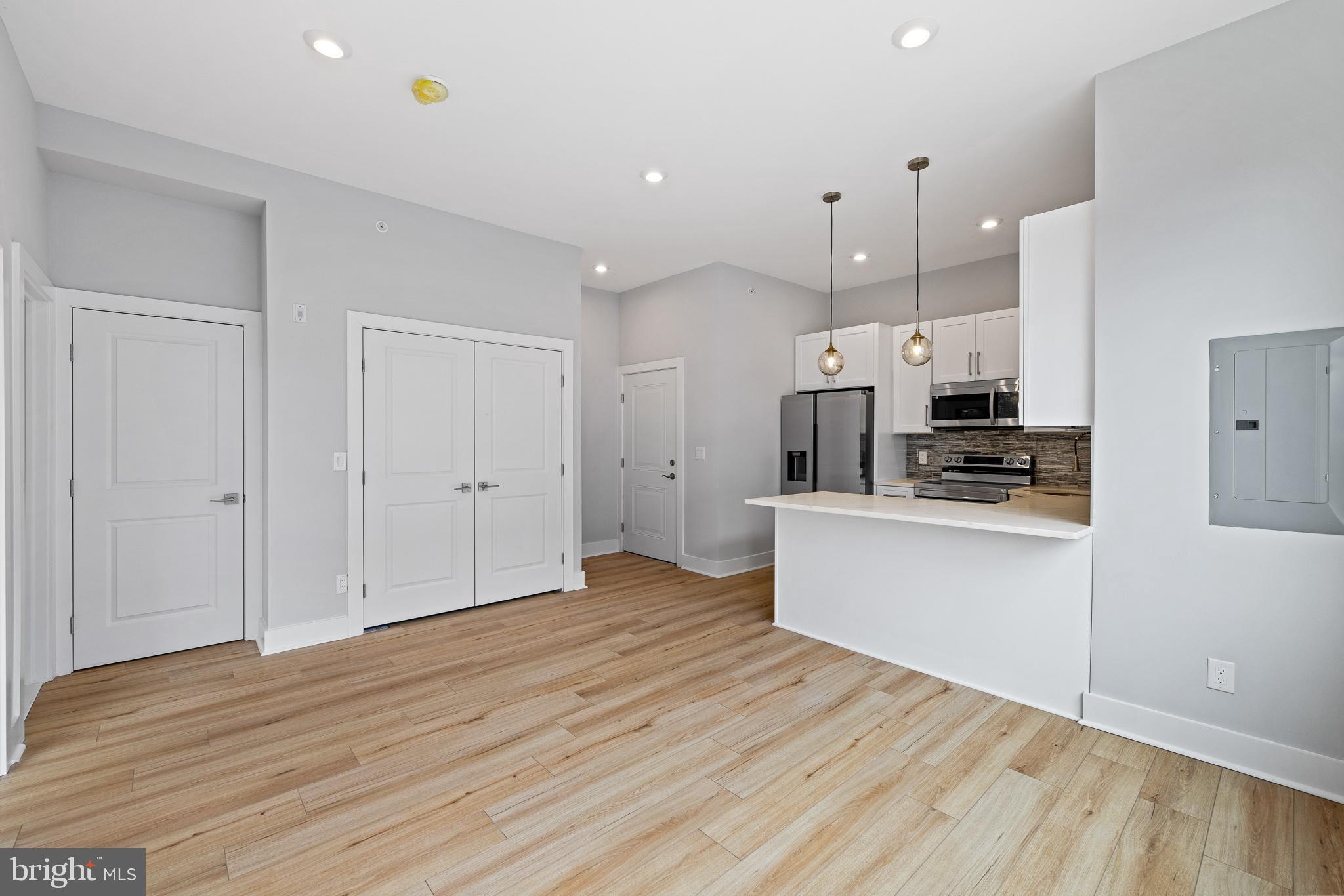 1733-41 N 2ND ST #301