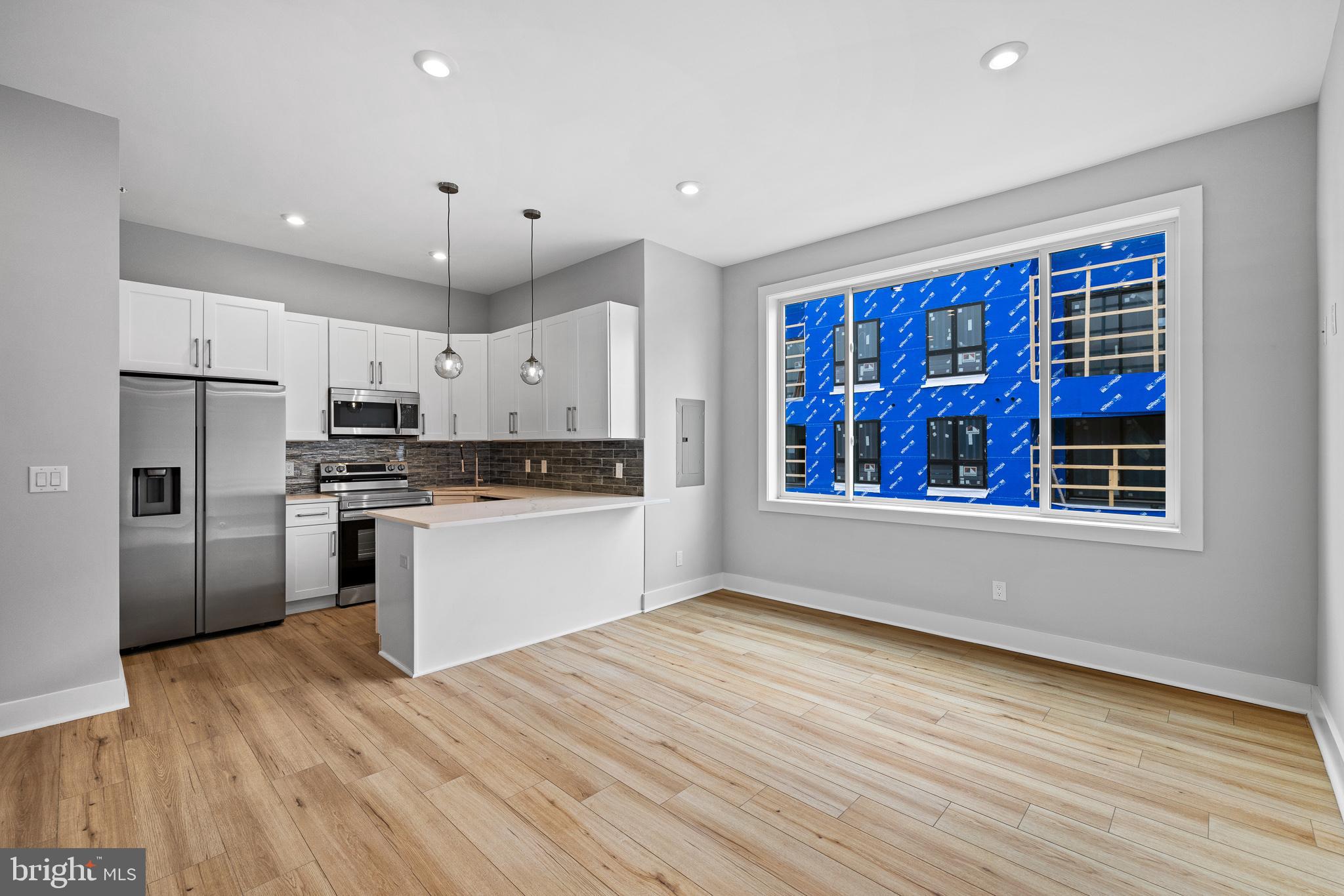 1733-41 N 2ND ST #301